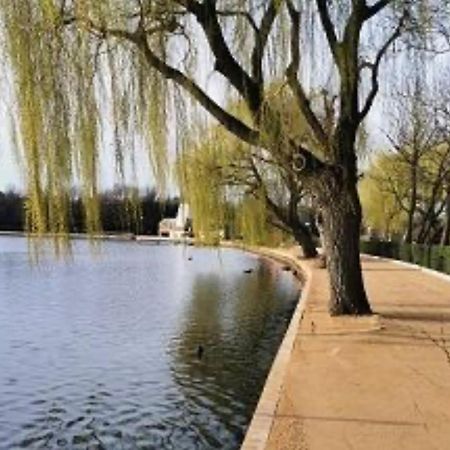 Welcome 2 Bedrooms Flat In Wimbledon London Eksteriør bilde