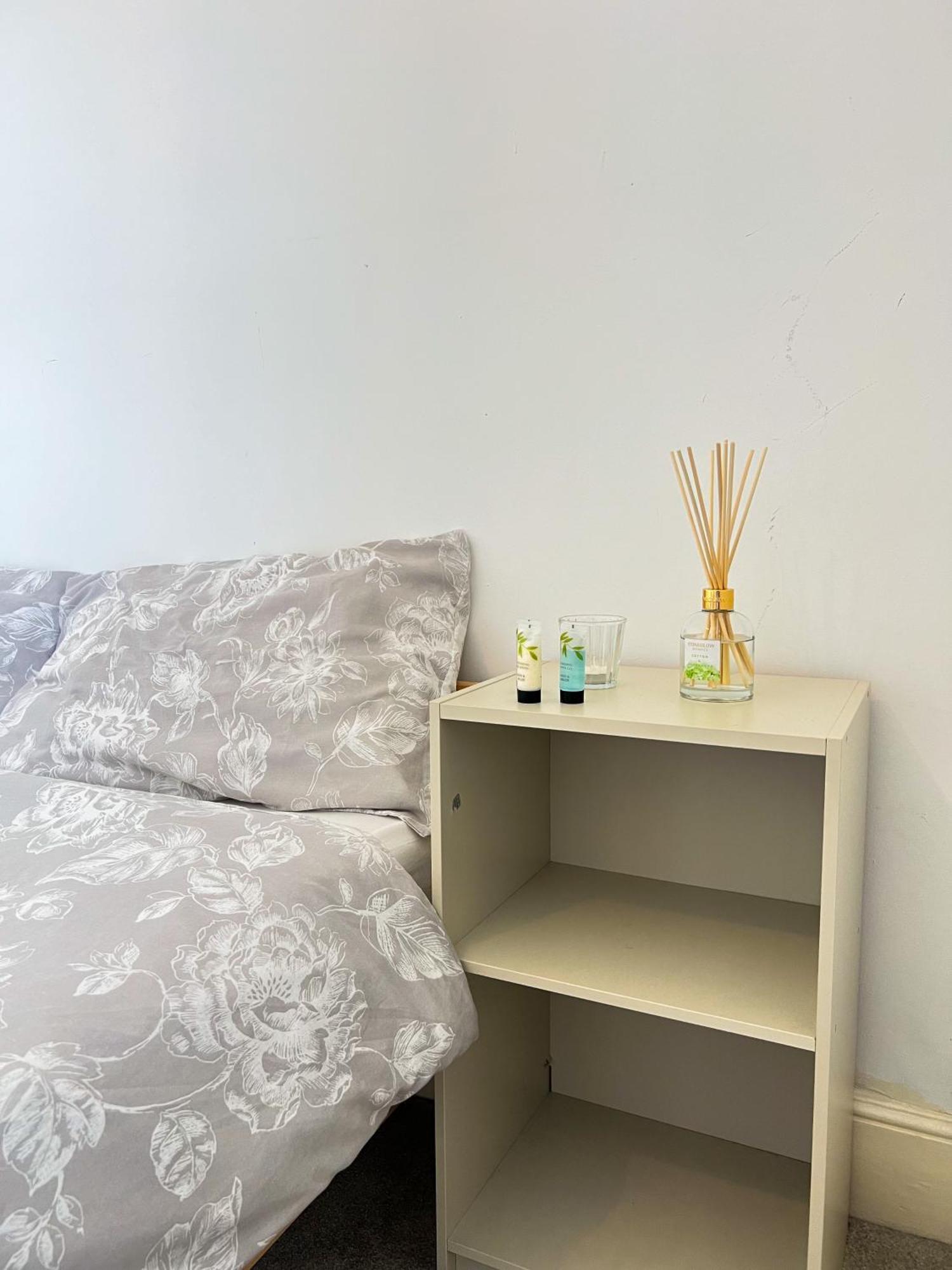 Welcome 2 Bedrooms Flat In Wimbledon London Eksteriør bilde