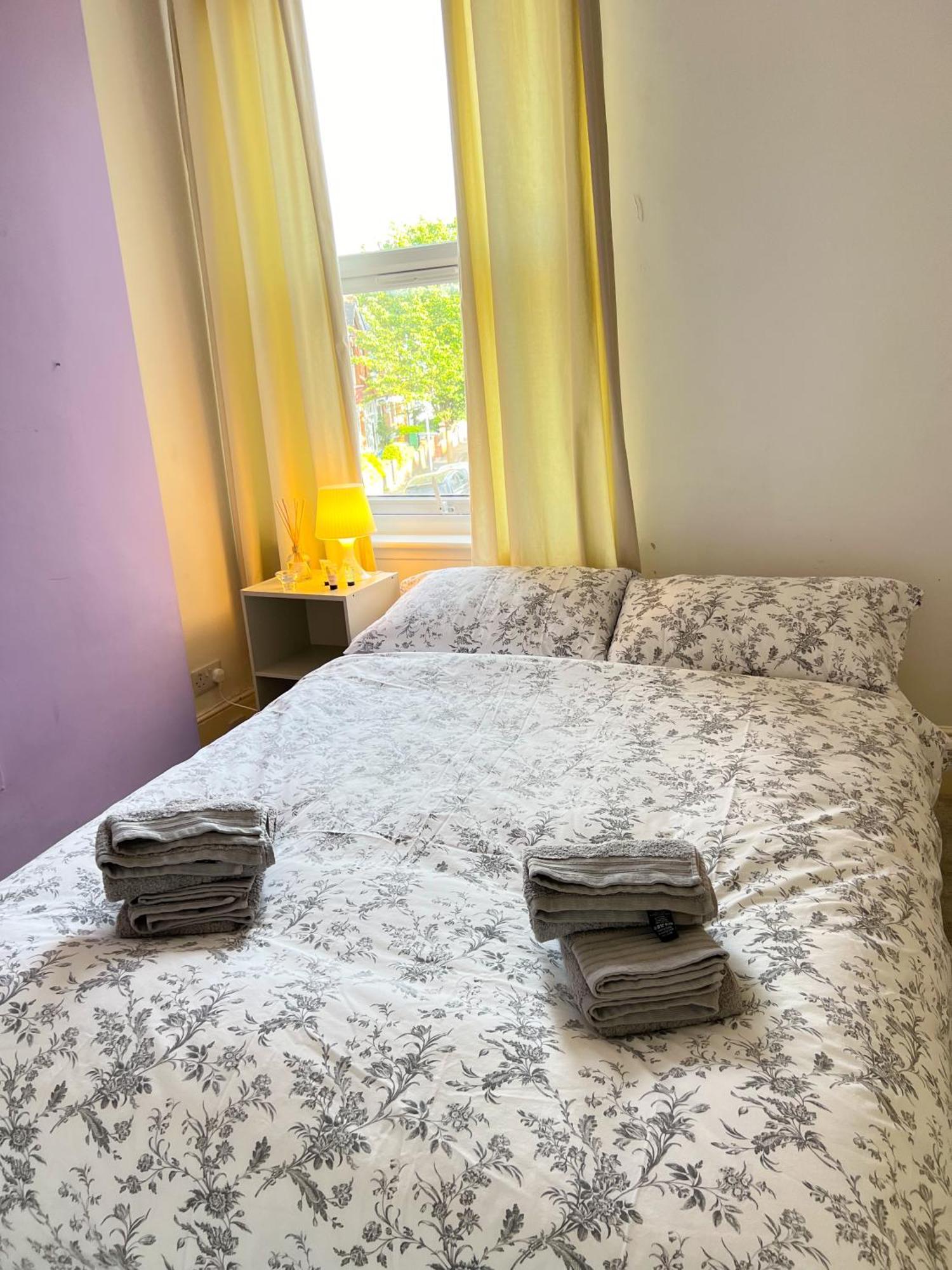 Welcome 2 Bedrooms Flat In Wimbledon London Eksteriør bilde